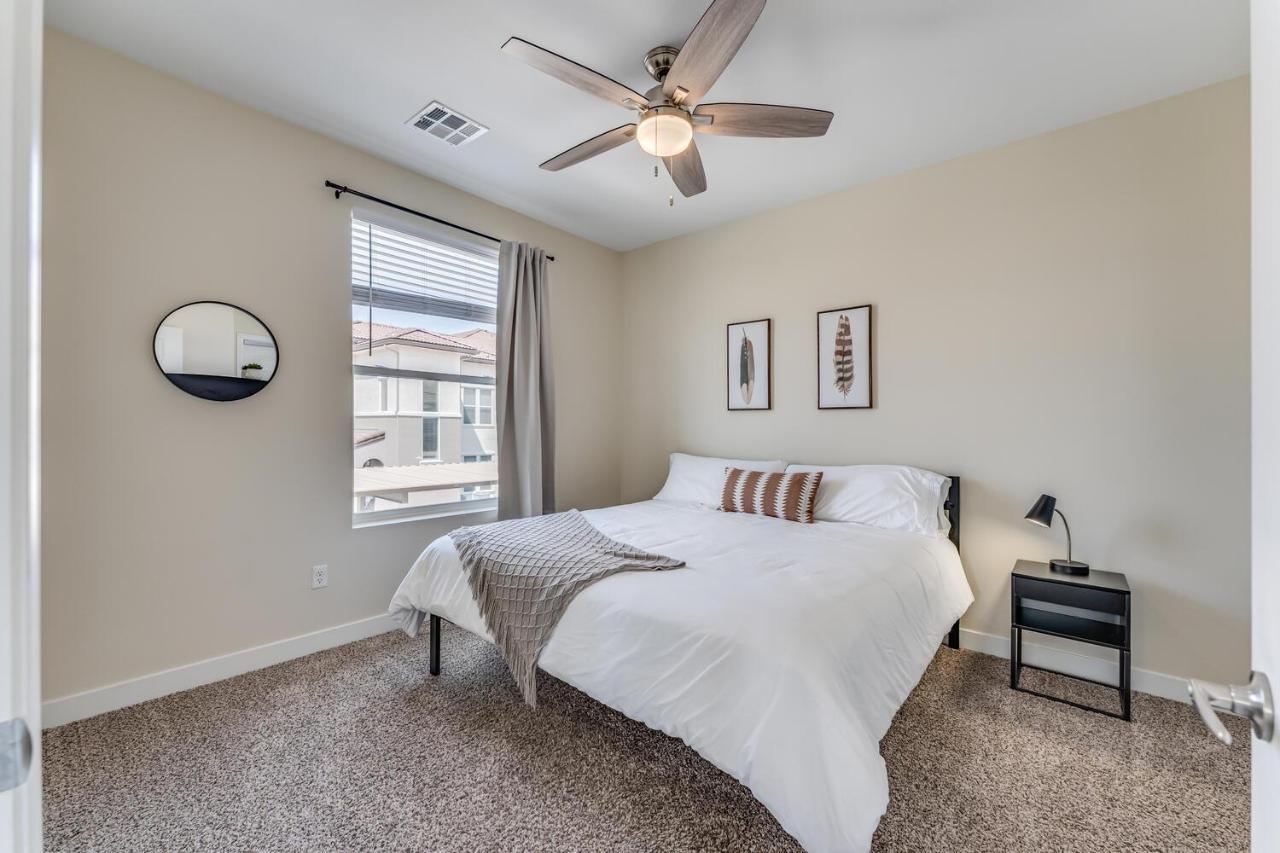 Luxury Retreat - King Beds, Hot Tub, & Pool - Family & Remote Work Friendly Reno
