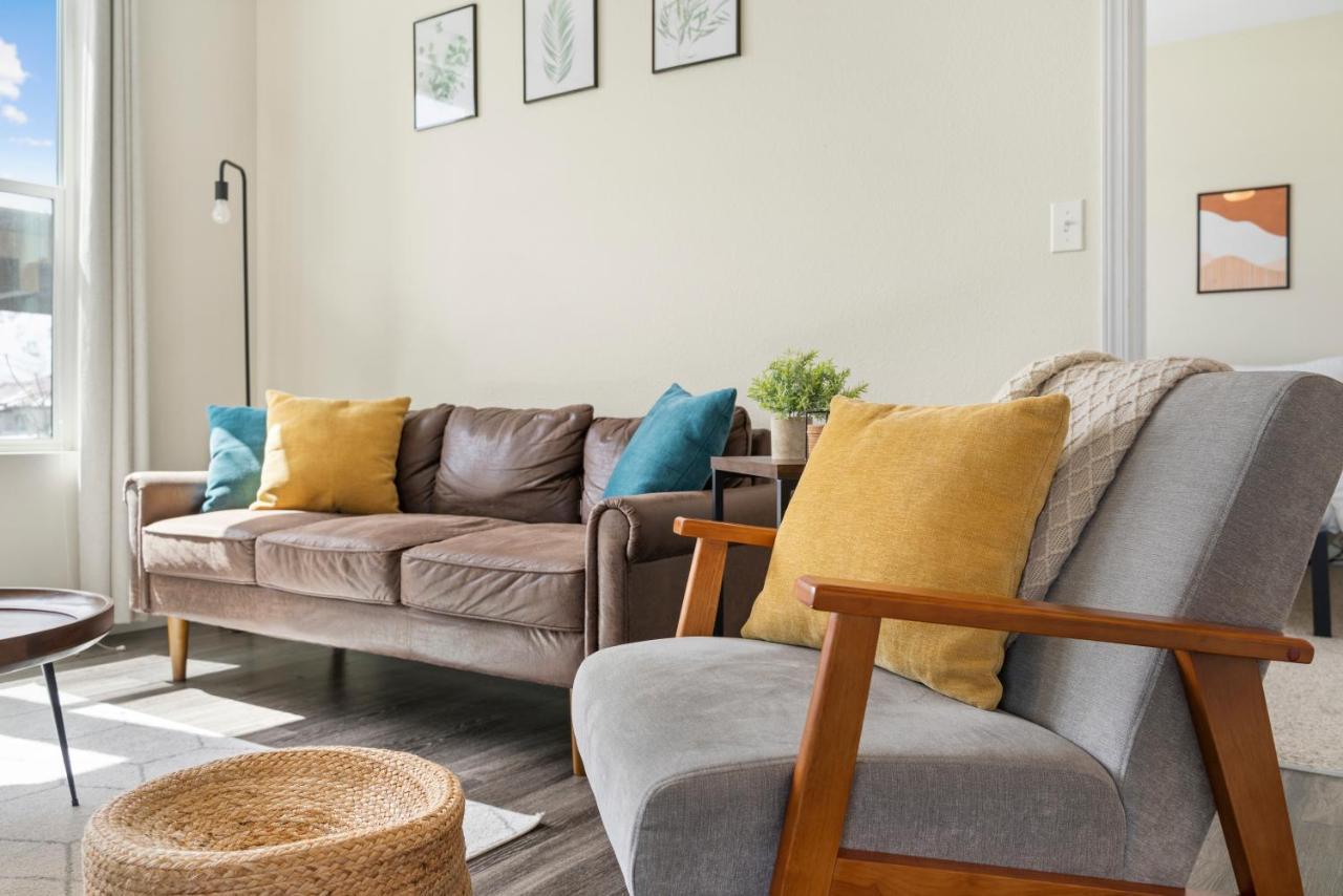 Luxury Retreat - King Beds, Hot Tub, & Pool - Family & Remote Work Friendly *